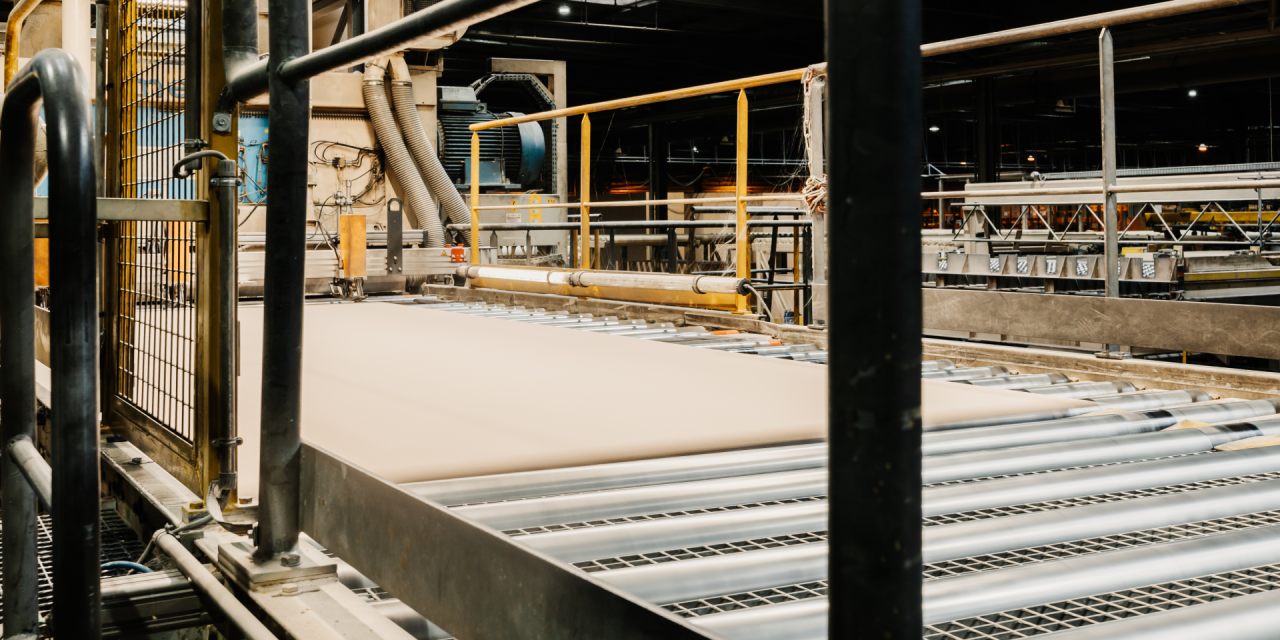 Unilin investeert in de grootste recyclefabriek voor MDF ter wereld